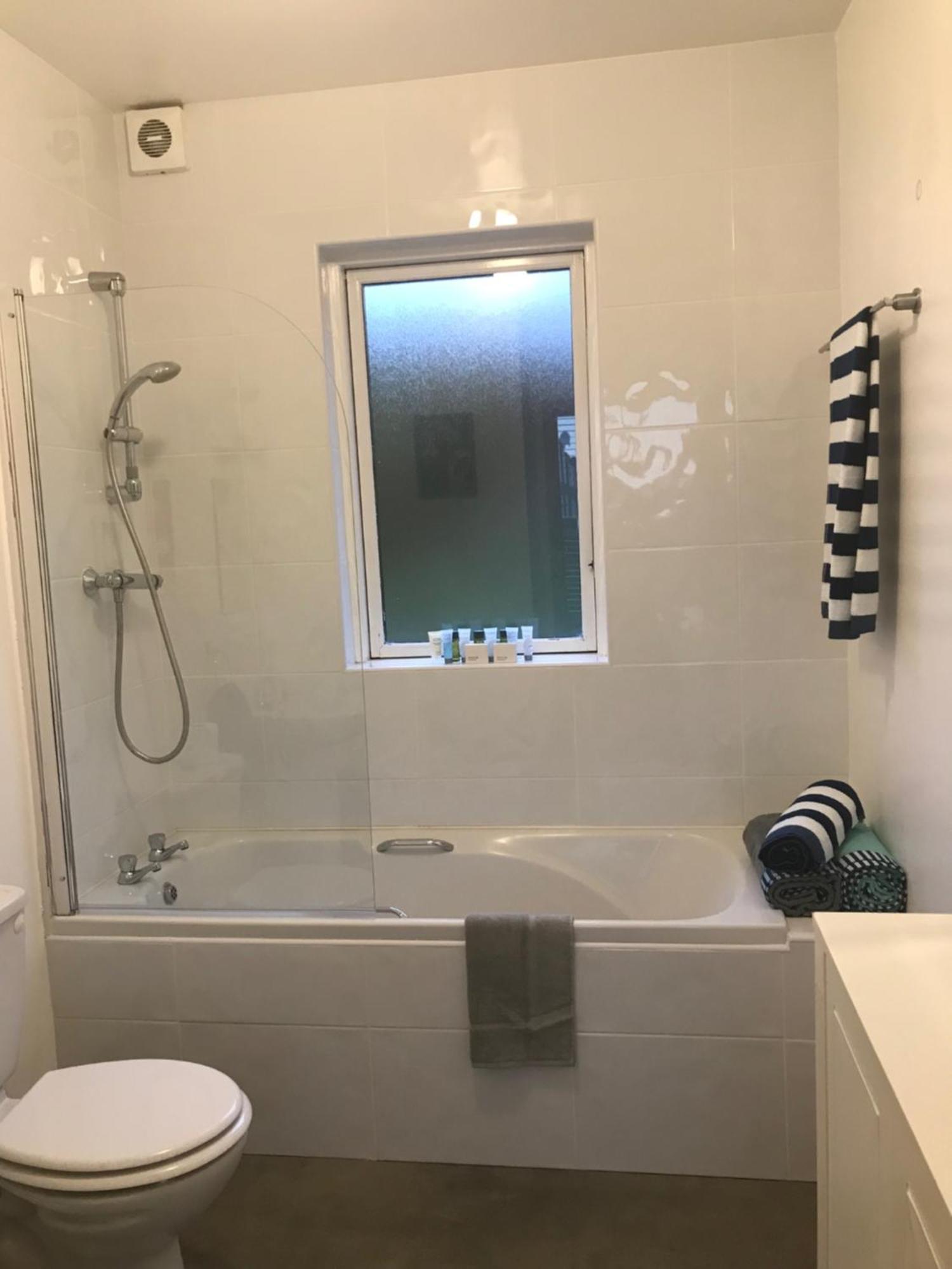 Westport Retreat Apartment エクステリア 写真